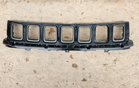 Jeep Compass Front bumper upper radiator grill 53227342