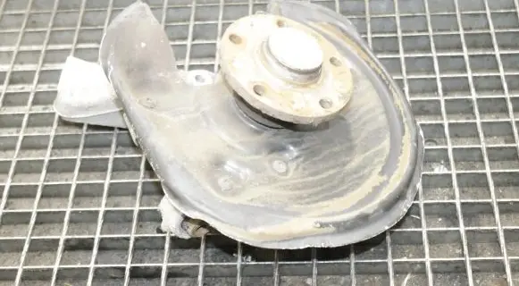 Seat Alhambra (Mk2) Rear wheel hub