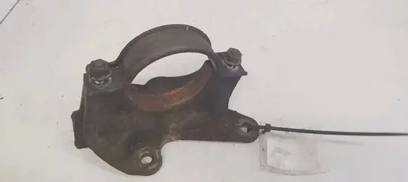 Ford Mondeo MK IV Engine mounting bracket 