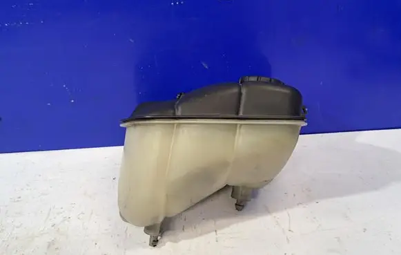Mercedes-Benz E W211 Coolant expansion tank/reservoir 2115000049