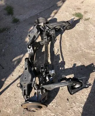 Volvo XC40 Rear axle beam 