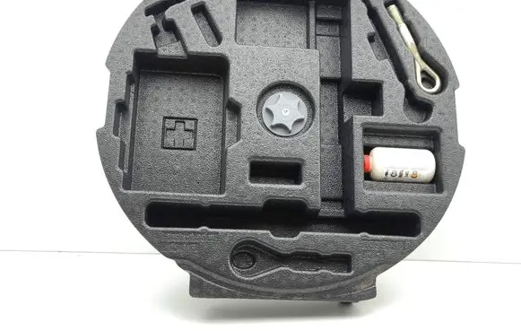 Nissan Qashqai Tool box 849A74EA1C
