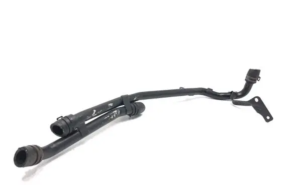 Engine coolant pipe/hose