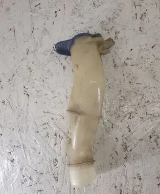 Volvo XC70 Window washer liquid tank fill tube 9178568