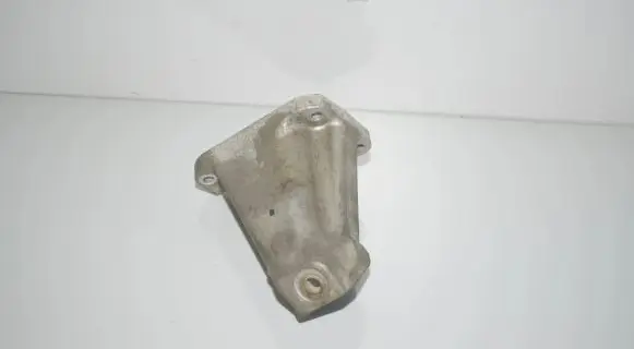 BMW 6 F06 Gran coupe Engine mounting bracket 6777621 22116777621