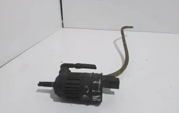 Renault Laguna II Windscreen/windshield washer pump 7700430702