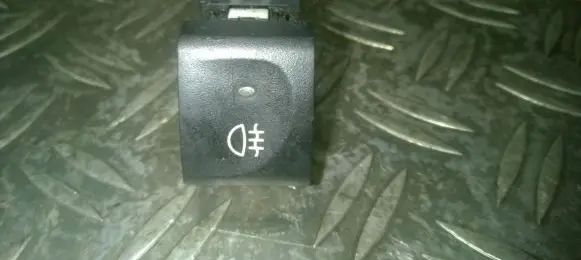 Hyundai Lantra II Fog light switch 864W014402