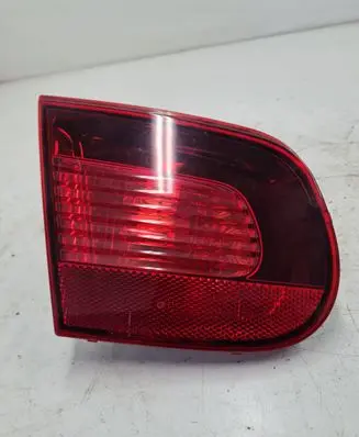 Volkswagen Eos Tailgate rear/tail lights 1Q0945093B