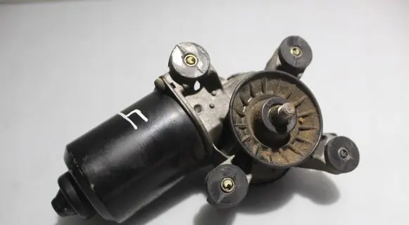 Mazda 323 F Wiper motor 8492000971