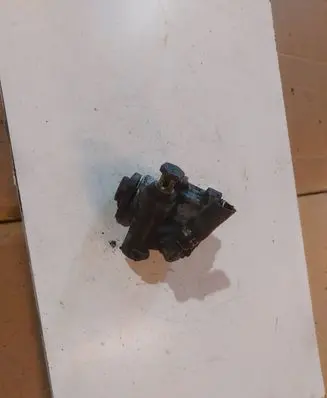 Audi A4 S4 B5 8D Power steering pump 8D0145156K 7691955235