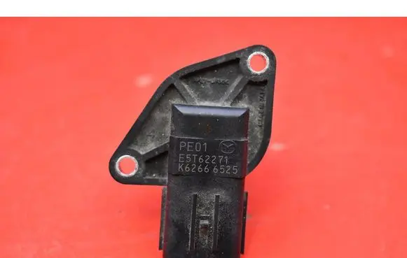 Mazda MX-5 NA Miata Mass air flow meter E5T62271