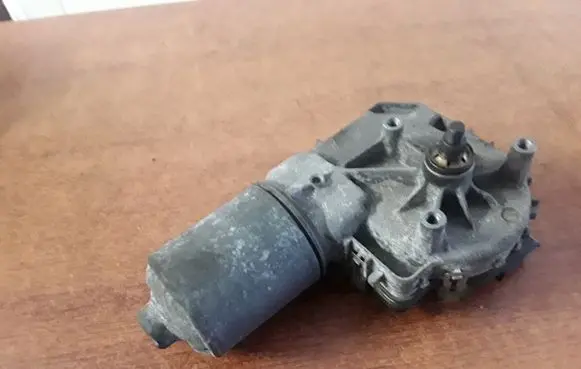 Renault Espace - Grand espace IV Wiper motor 0390241805
