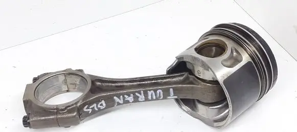 Volkswagen PASSAT B6 Piston with connecting rod 038LC