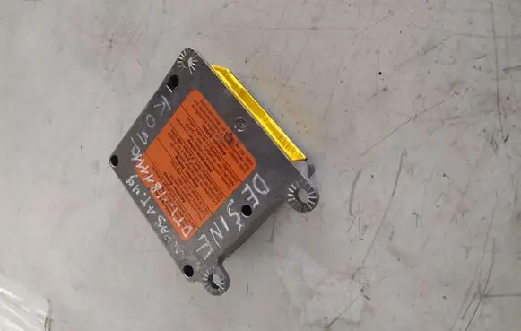 Volkswagen PASSAT B5 Airbag control unit/module 1J0909607 00302MOEK1S4 4498031