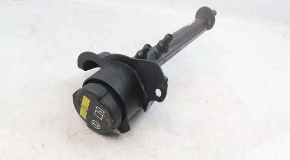 BMW 6 F12 F13 Coolant expansion tank/reservoir cap 7591692 17137591692