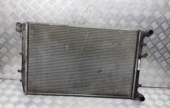 Volkswagen Polo IV 9N3 Radiator set 6Q0121253R