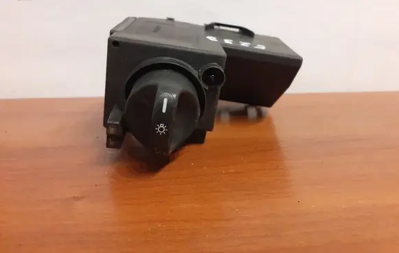 Mercedes-Benz E W210 Light switch 2105451104 5233