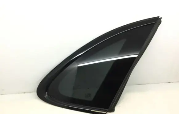 Porsche Cayenne (9Y0 9Y3) Rear side window 9Y0845298 9Y0845318