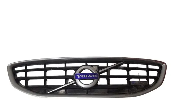 Volvo V40 Front bumper upper radiator grill 31283764 31283762 31353120