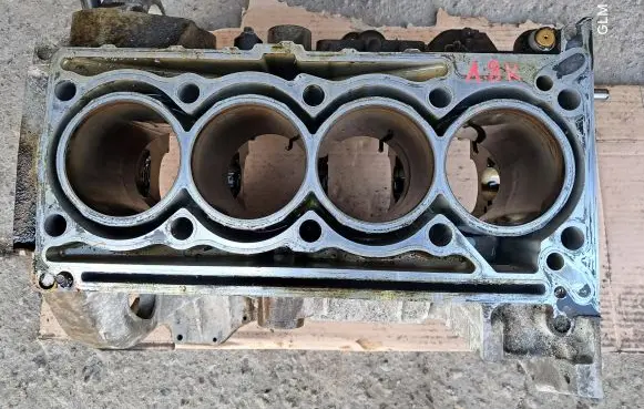 Mercedes-Benz CLK A209 C209 Engine block R2710101405