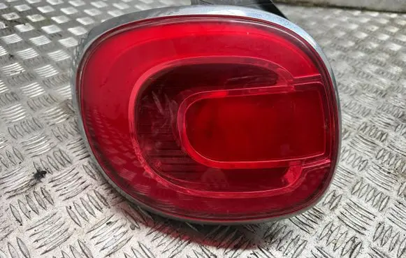 Fiat 500L Rear/tail lights 51883572