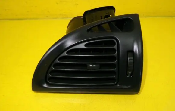 Citroen C5 Dashboard side air vent grill/cover trim 99024210