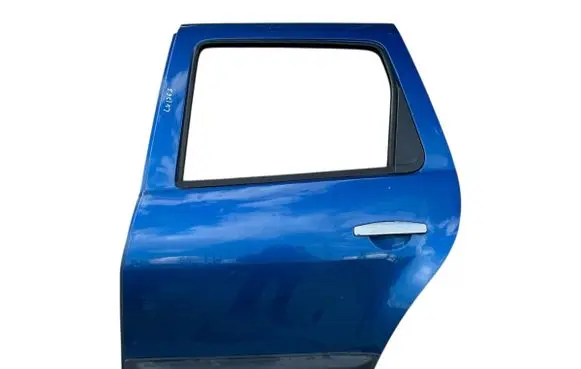 Dacia Duster Rear door 