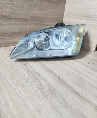 Ford Focus Headlight/headlamp 4M5113W030AE 10178