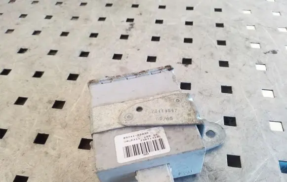 Toyota Corolla E120 E130 Door central lock control unit/module 8974102090 73671312