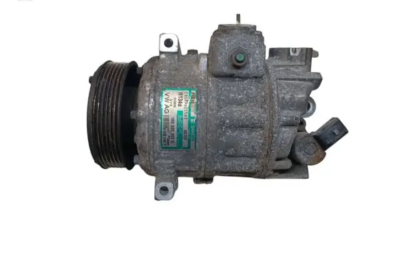 Volkswagen Touran I Air conditioning (A/C) compressor (pump) 1K0820803Q 80356 8676F