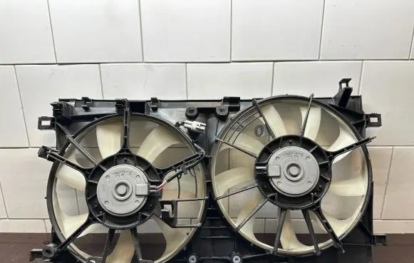 Toyota Prius (XW50) Electric radiator cooling fan 1680001490 1636336160 1636337060