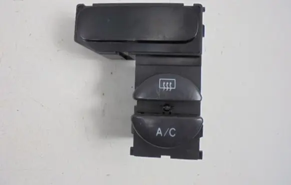 Toyota Corolla E110 Air conditioning (A/C) switch 84010-12250