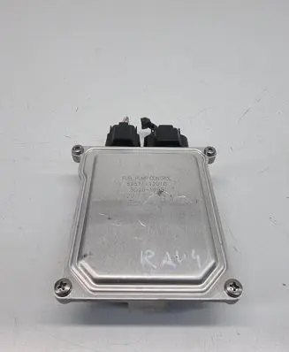 Toyota RAV 4 (XA50) Fuel injection pump control unit/module 8957112010 9D261395