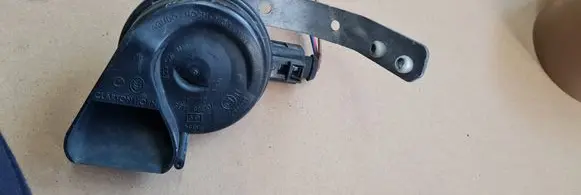 Audi A4 S4 B8 8K Horn signal 8T0951223