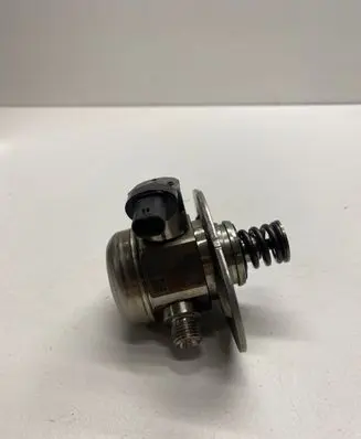 BMW 3 F30 F35 F31 Fuel injection high pressure pump 0261520258 7004207349 170704