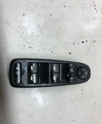 Citroen C4 I Picasso Electric window control switch