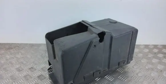 Ford Mondeo MK IV Battery box tray GG9110723A