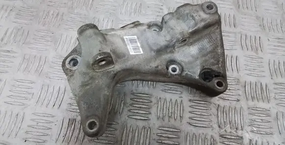 Volvo S90, V90 A/C compressor mount bracket 31401517