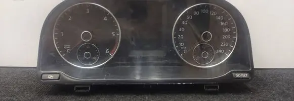 Volkswagen Caddy Speedometer (instrument cluster) 2K0920875A VDD024221 1019017158