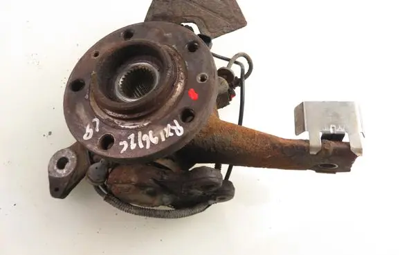 Peugeot 407 Front wheel hub spindle knuckle 