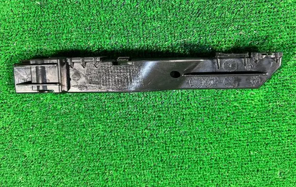 Fiat Freemont Front bumper mounting bracket 05178410AD