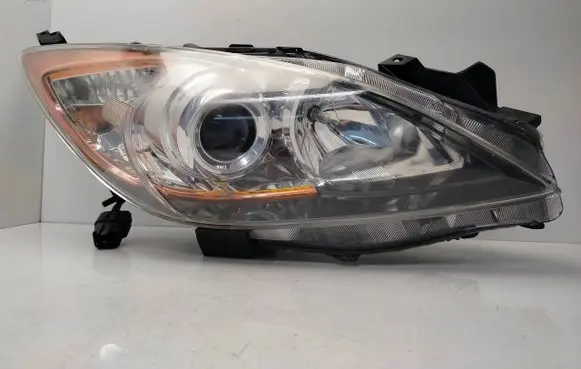 Mazda 3 II Headlight/headlamp