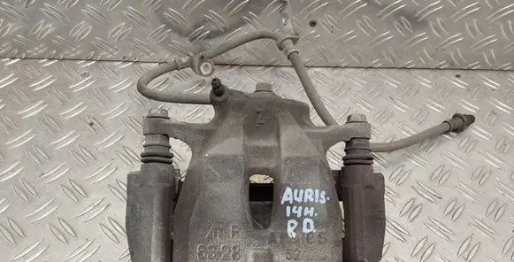 Toyota Auris E180 Front brake caliper 