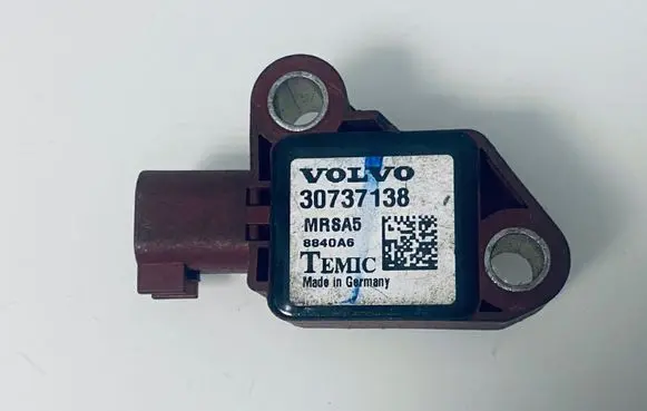 Volvo V50 Airbag deployment crash/impact sensor 30737138