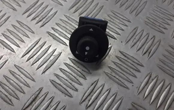 Peugeot 1007 Wing mirror switch BRAK