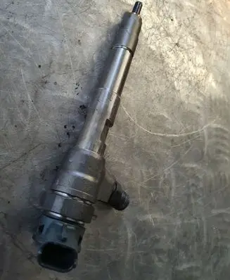 Dacia Duster II Fuel injector 963022497R 0445110800