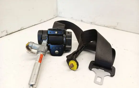 Volvo V50 Rear seatbelt 57057491X