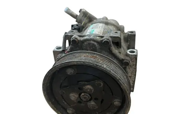Nissan Qashqai Air conditioning (A/C) compressor (pump) 926009865R SD7V16 08825710261