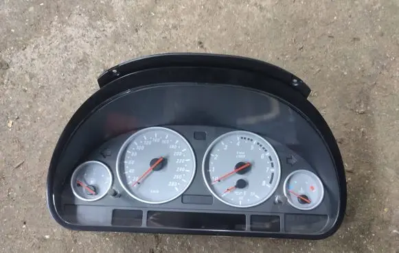 BMW X5 E53 Speedometer (instrument cluster) 9147699