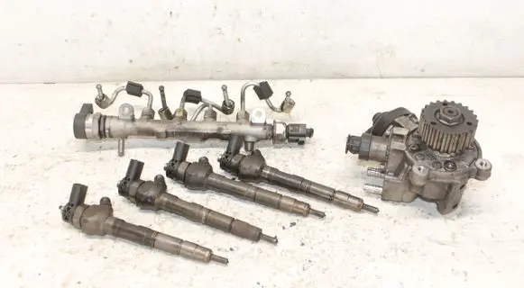 Volkswagen Golf VII Fuel injection system set 04L130755D 04L089B 04L130277E